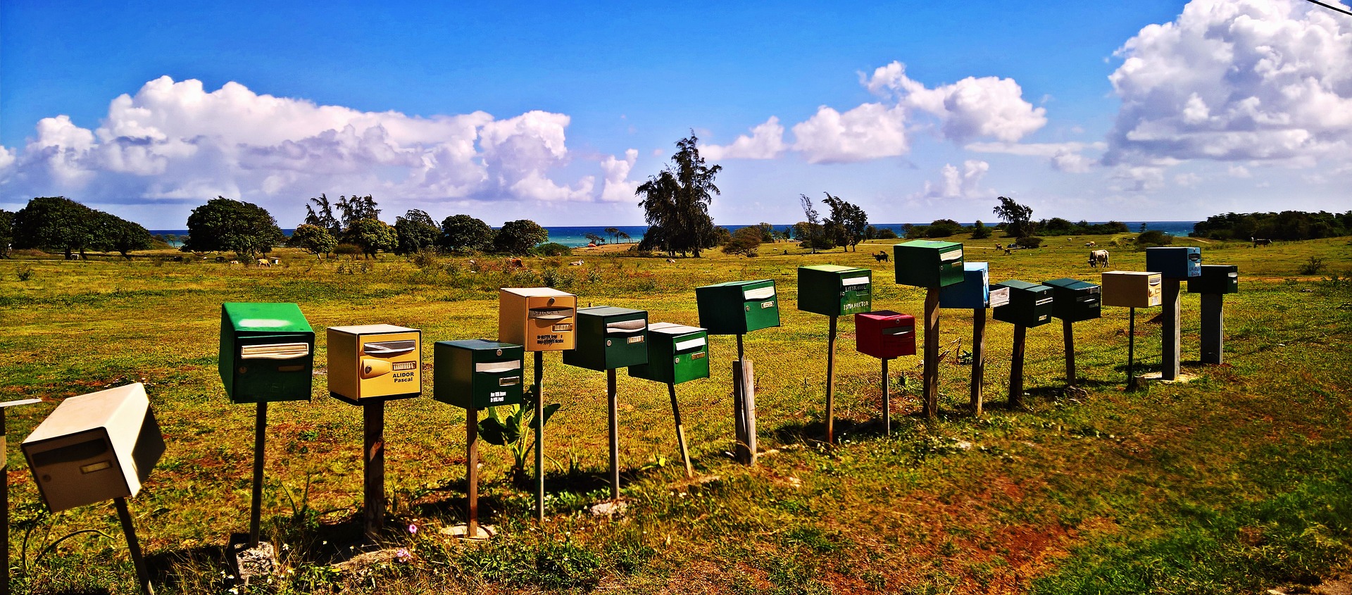 Auch in Zeiten von E-Mail und WhatsApp haben Mieter Anspruch auf einen angemessenen Briefkasten. Bildquelle: Pixabay